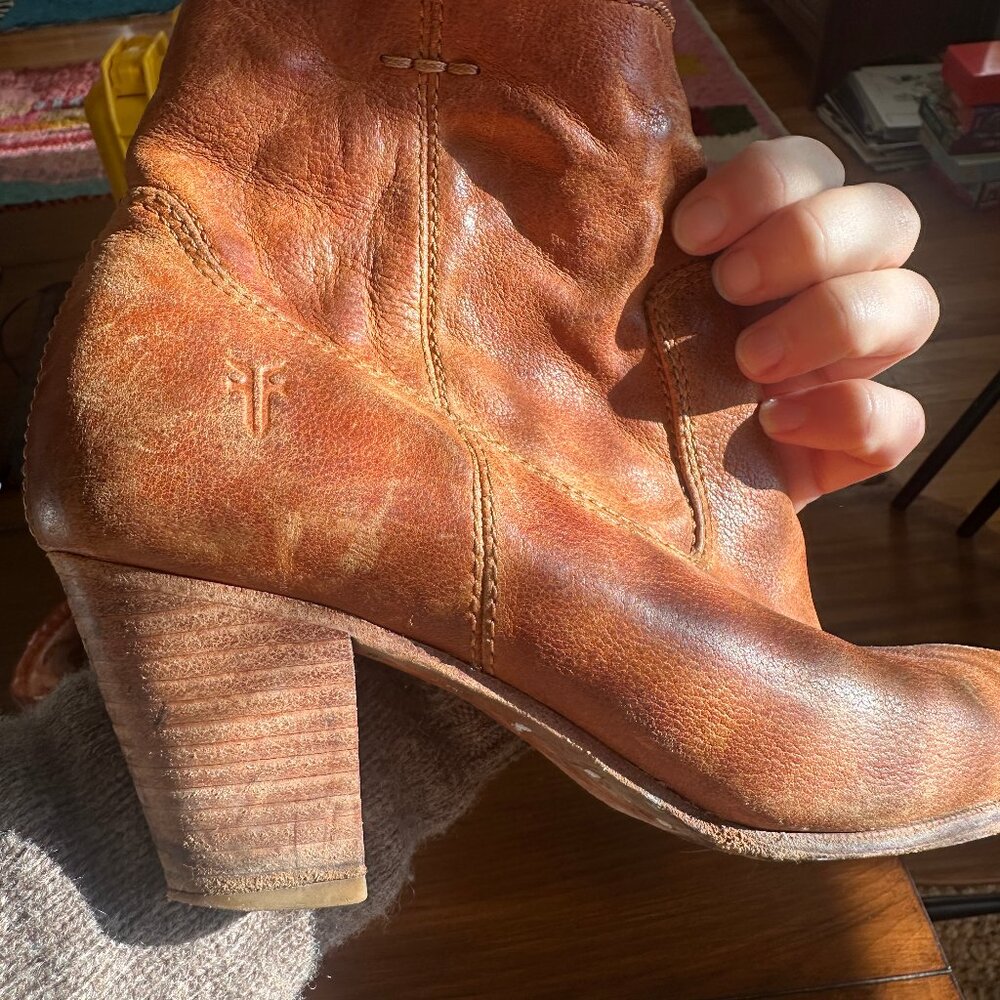 Frye Ankle Boots - 6M